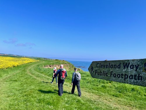 CastletoAbbey Cleveland way signpost